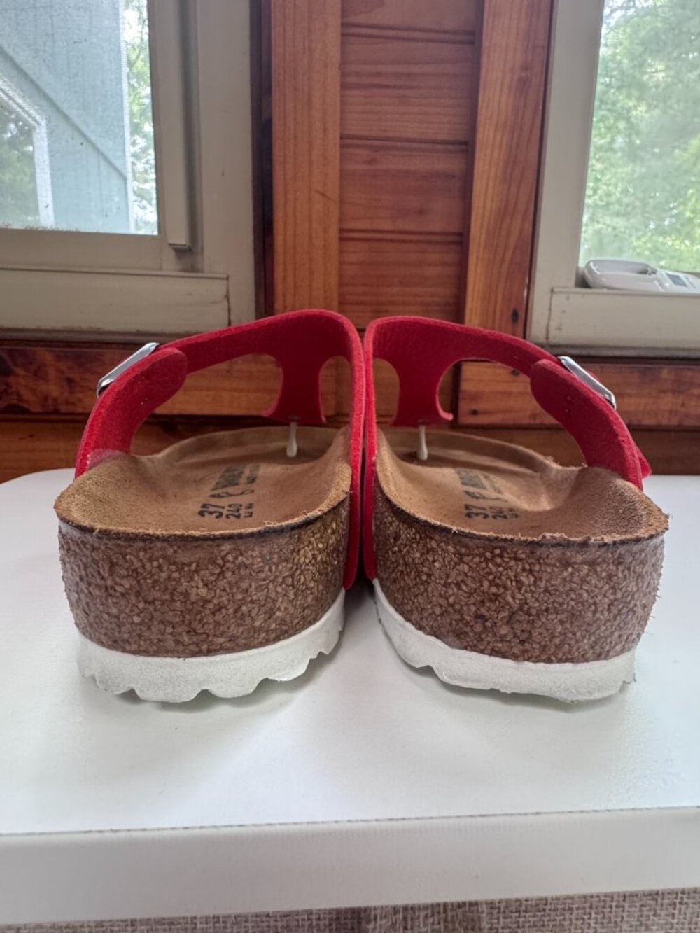 🔥 Birkenstock Gizeh Tango Red Patent Birko-Flor Sandals EU 37 ✨ - Picture 6 of 10